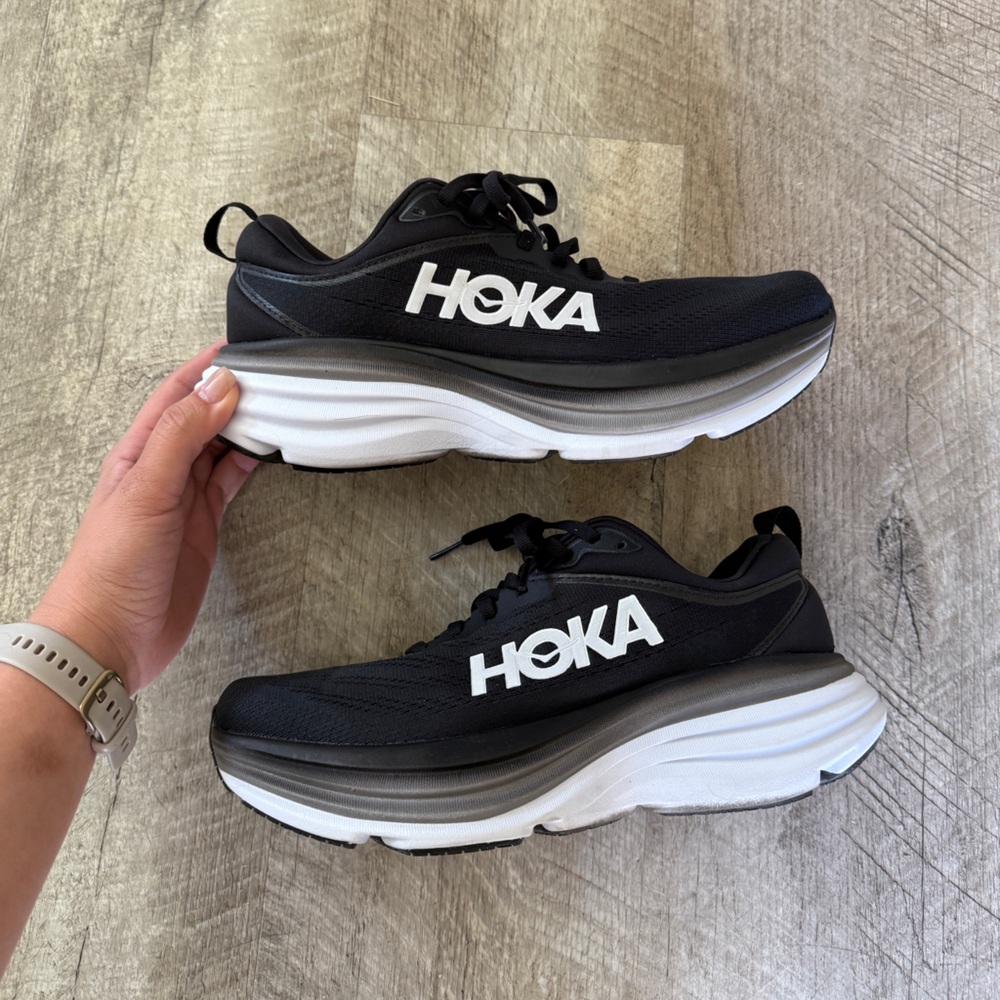 HOKA Bondi 8 Black Running Shoes Size Women’s 9
